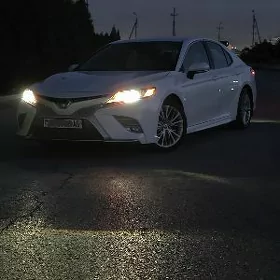 Toyota Camry 2020