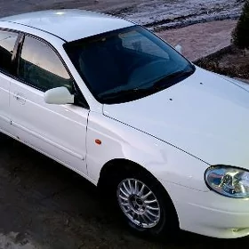 Daewoo Leganza 1998