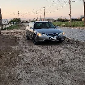 Toyota Camry 1999