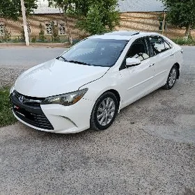 Toyota Camry 2017