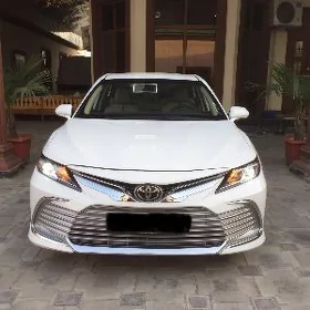 Toyota Camry 2024