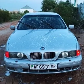 BMW E39 2000