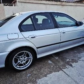 BMW 528 2001