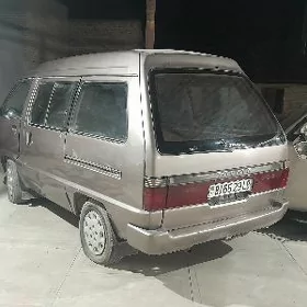 Toyota Town Ace 1989