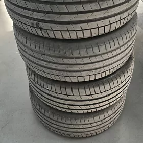 235/55/18