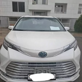 Toyota Sienna 2021