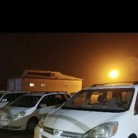 Toyota Sienna 2004