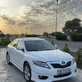 Toyota Camry 2011