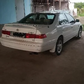 Toyota Camry 2001