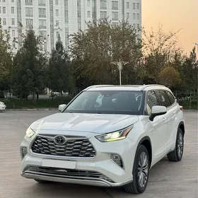 Toyota Highlander 2020