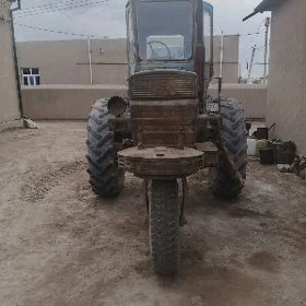 MTZ 80 2000