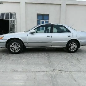 Toyota Camry 2000