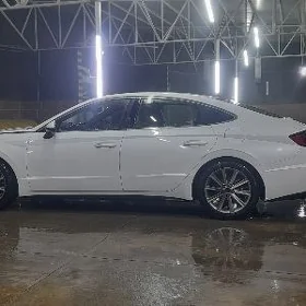 Hyundai Sonata 2021