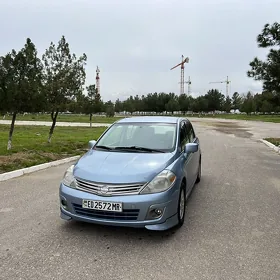 Nissan Versa 2011