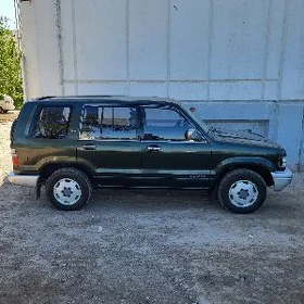 Isuzu Trooper 1995