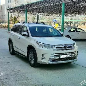 Toyota Highlander 2018