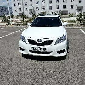Toyota Camry 2011