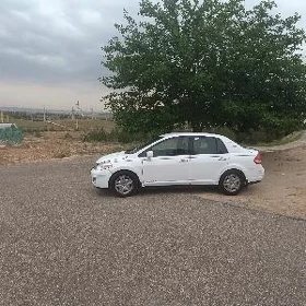 Nissan Versa 2010