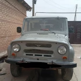 UAZ Profi 1999