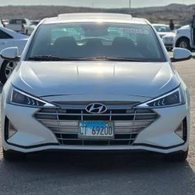 Hyundai Elantra 2020