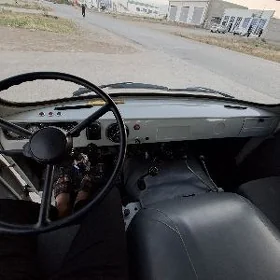 UAZ Profi 2012