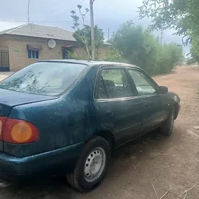 Toyota Corolla 2000