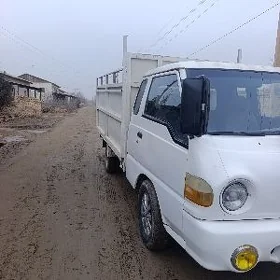 Hyundai H100 1998