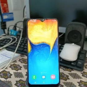 SAMSUNG A20