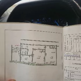 Mir 2/1 2 Kom 1 etaj.