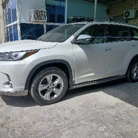 Toyota Highlander 2017