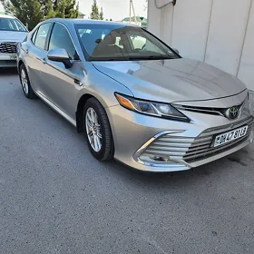 Toyota Camry 2020