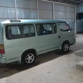 Toyota Hiace 1990