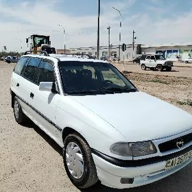 Opel Astra 1996