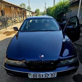 BMW E39 1999