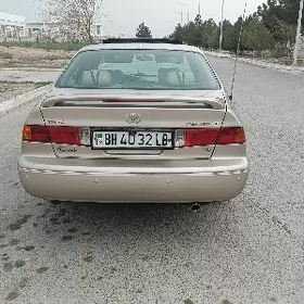 Toyota Camry 2001