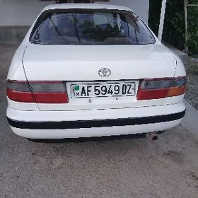 Toyota Corona 1995