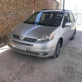 Toyota Sienna 2005