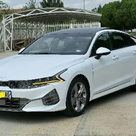 Kia K5 2021