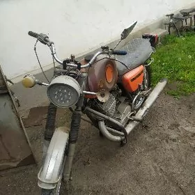 Iž Planeta 2000