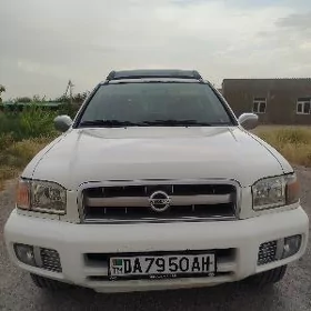 Nissan Pathfinder 2001