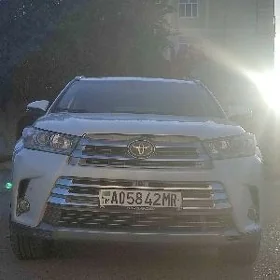 Toyota Highlander 2017