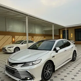 Toyota Camry 2023