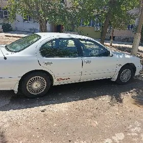 Nissan Cefiro 1995