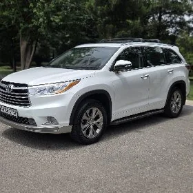 Toyota Highlander 2016