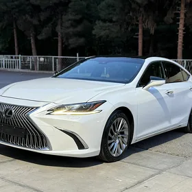 Lexus ES 350 2020