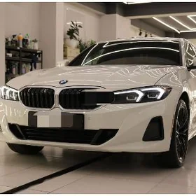 BMW 330 2023