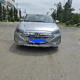 Hyundai Elantra 2020