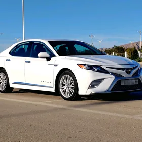 Toyota Camry 2020