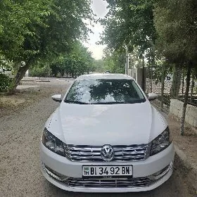 Volkswagen Passat 2011