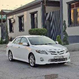 Toyota Corolla 2012